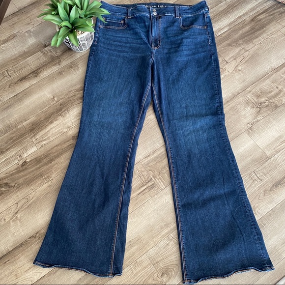 AE Hi-Rise Artist Flare jeans size 20 - Picture 2 of 7